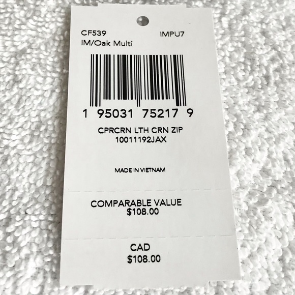 Coach Capricorn Corner Zip Wristlet LAST ONE - Picture 5 of 5